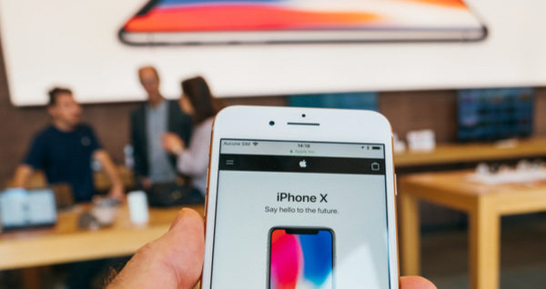 Dissecting the iPhone X Supply Chain